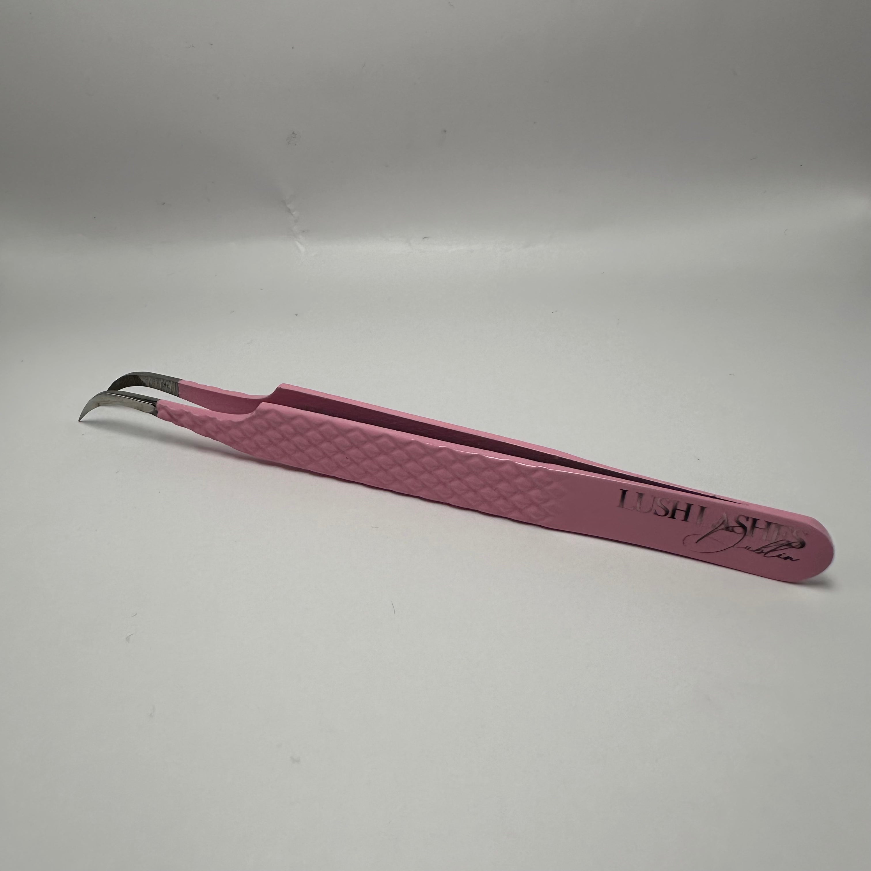 Curved Fiber Tip Tweezers